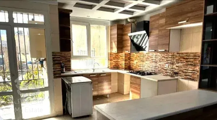 ۷۵ متر تک واحدی