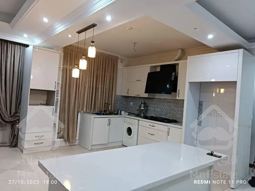 ۱۲۰متری شیک پونک