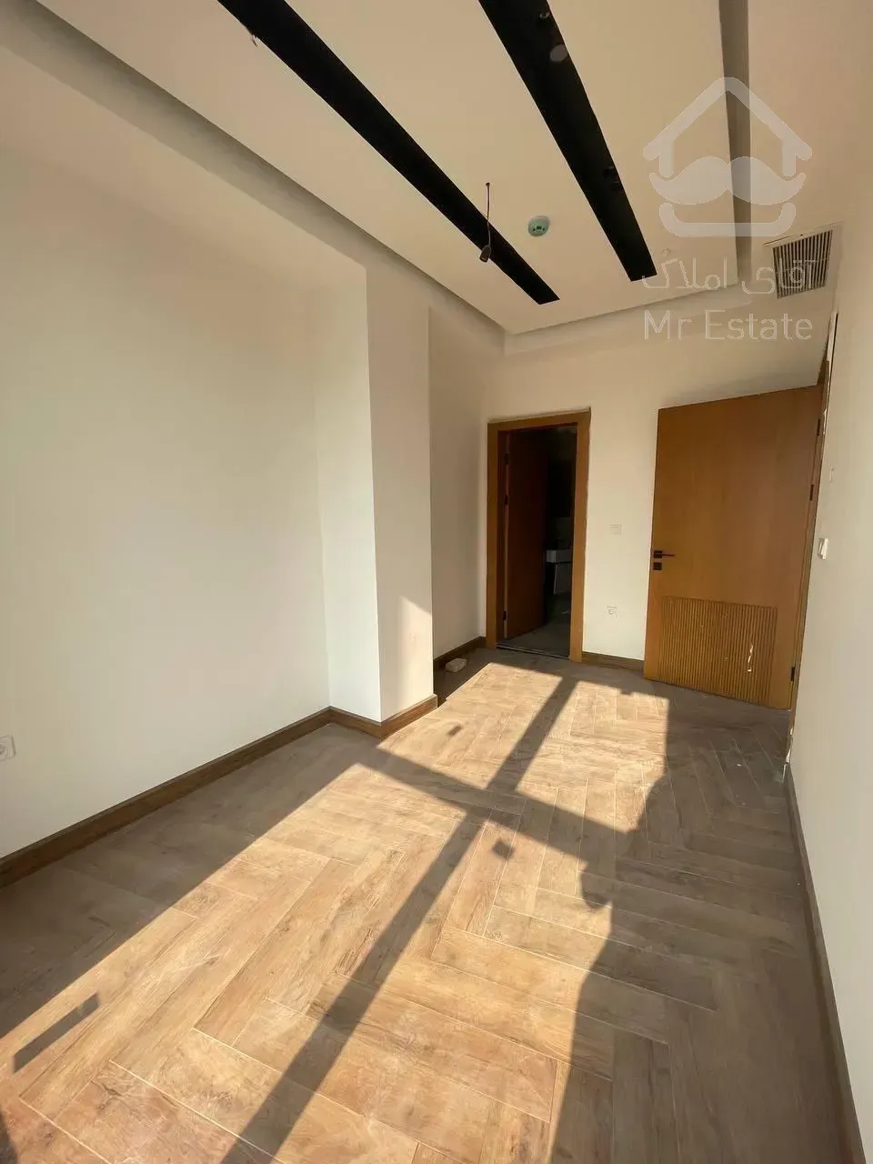 ۱۹۰ متر/فرمانیه/فول مشاعات/غرق نور