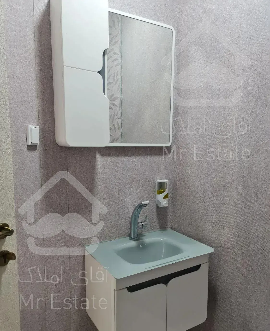 آپارتمان ۱۳۵ متری، ۳ خوابه،تکواحدی