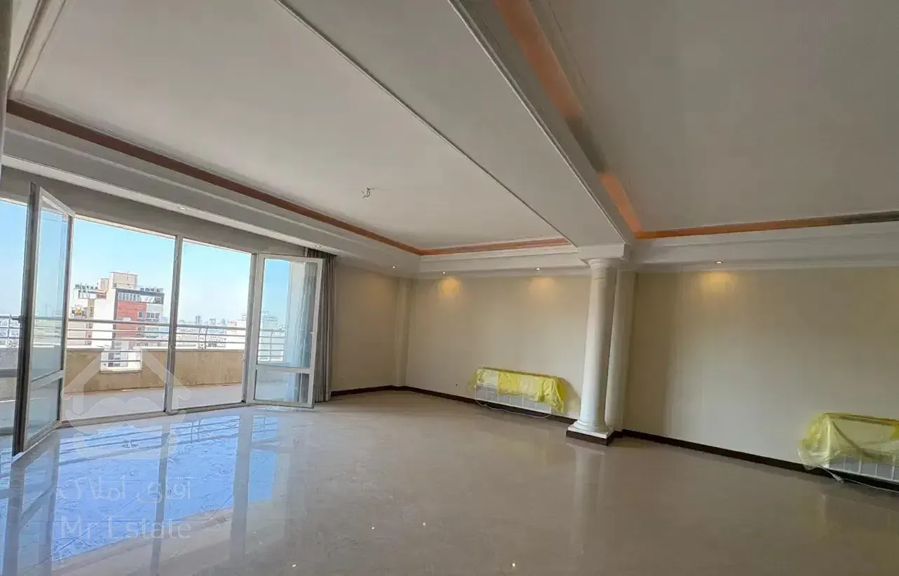 نیاوران.230متر3خواب دو مستر/ویو باز/3پارکینگ