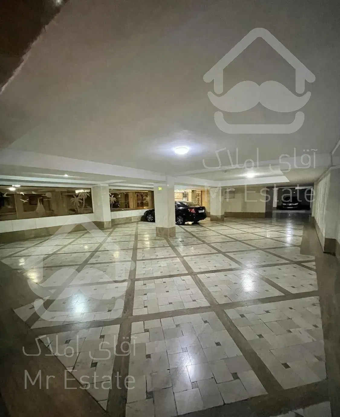 ۱۰۰متری ۷ ساله/۳۰۰متر لابی/۵۰۰متر حیاط/