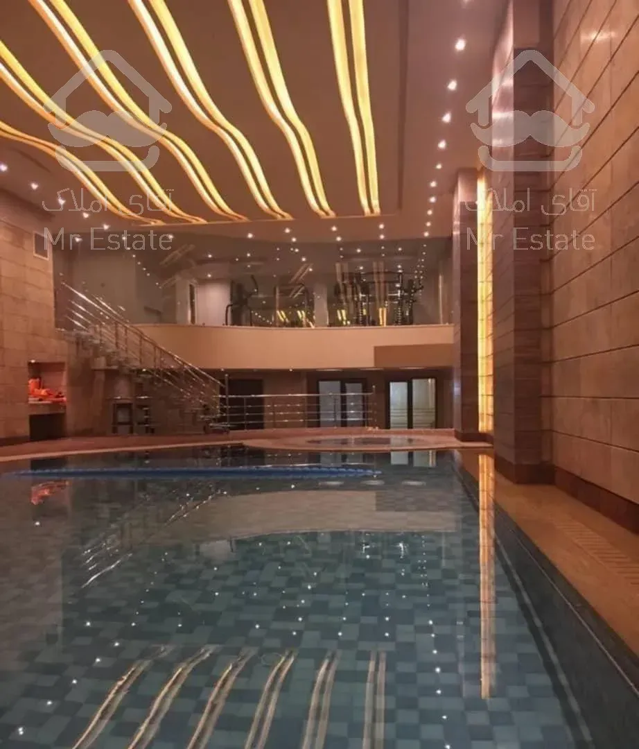 آپارتمان ۲۲۰ متری برای اجاره در آجودانیه