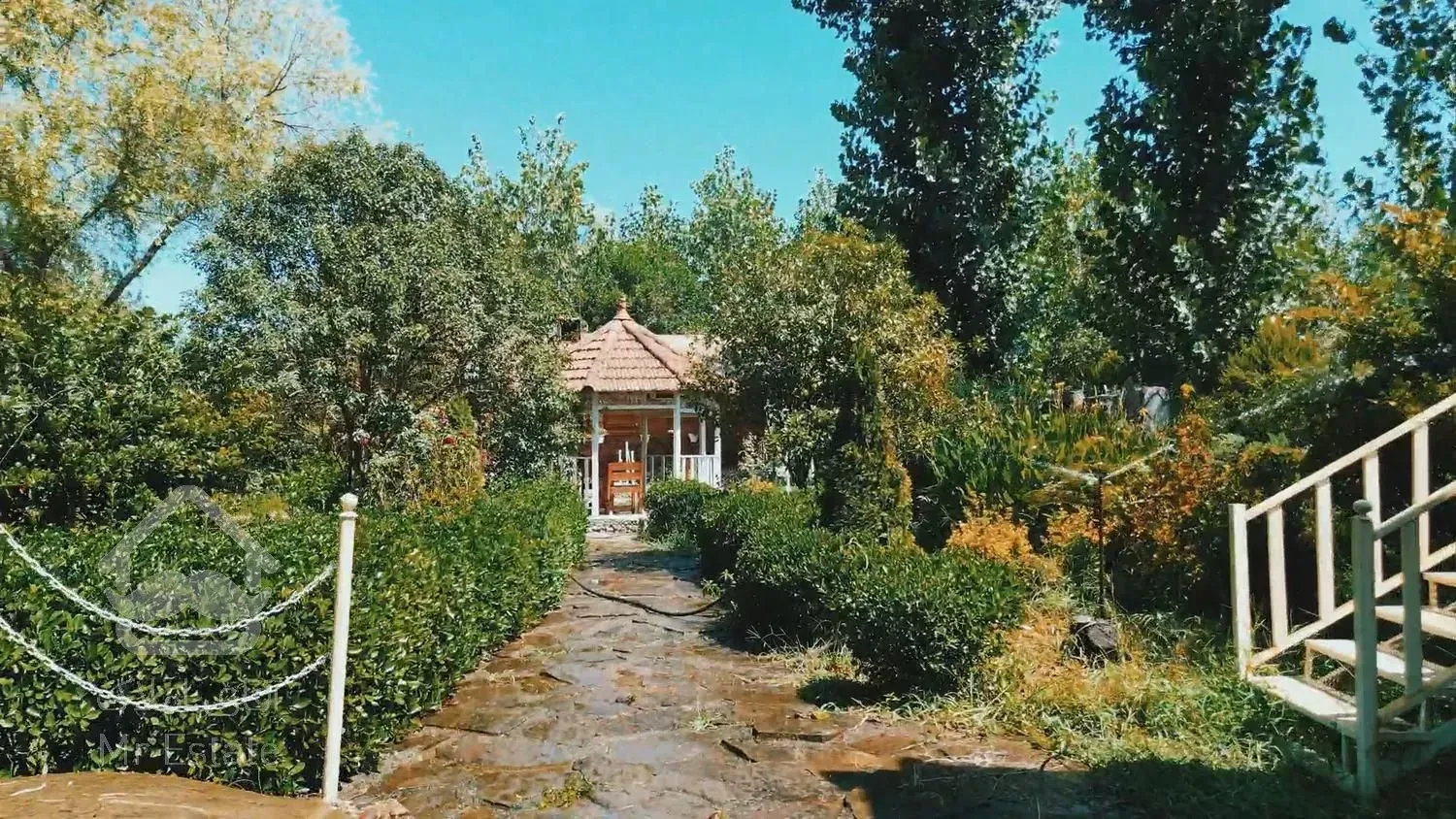 زمین مسکونی گردشگری 8 هکتار روبروی دریا مدارک کامل بندرانزلی