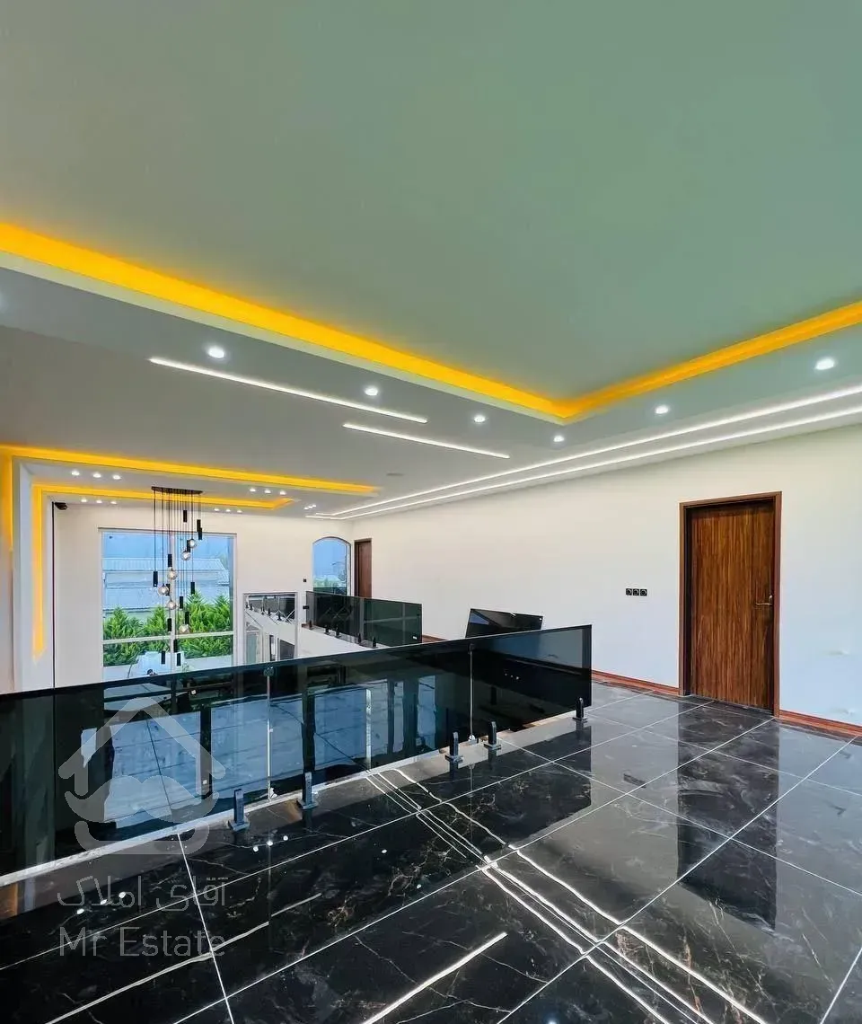 ویلادوبلکس مدرن320متر زیرقیمت استخردار منطقه برند