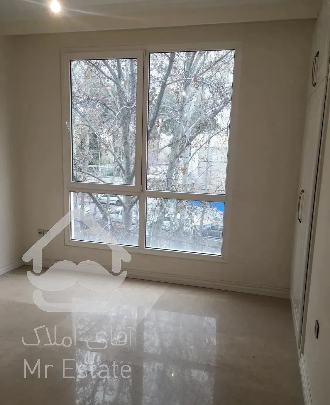 اپارتمان باغ سفارت انگلیس ویو تا ابد زیبا