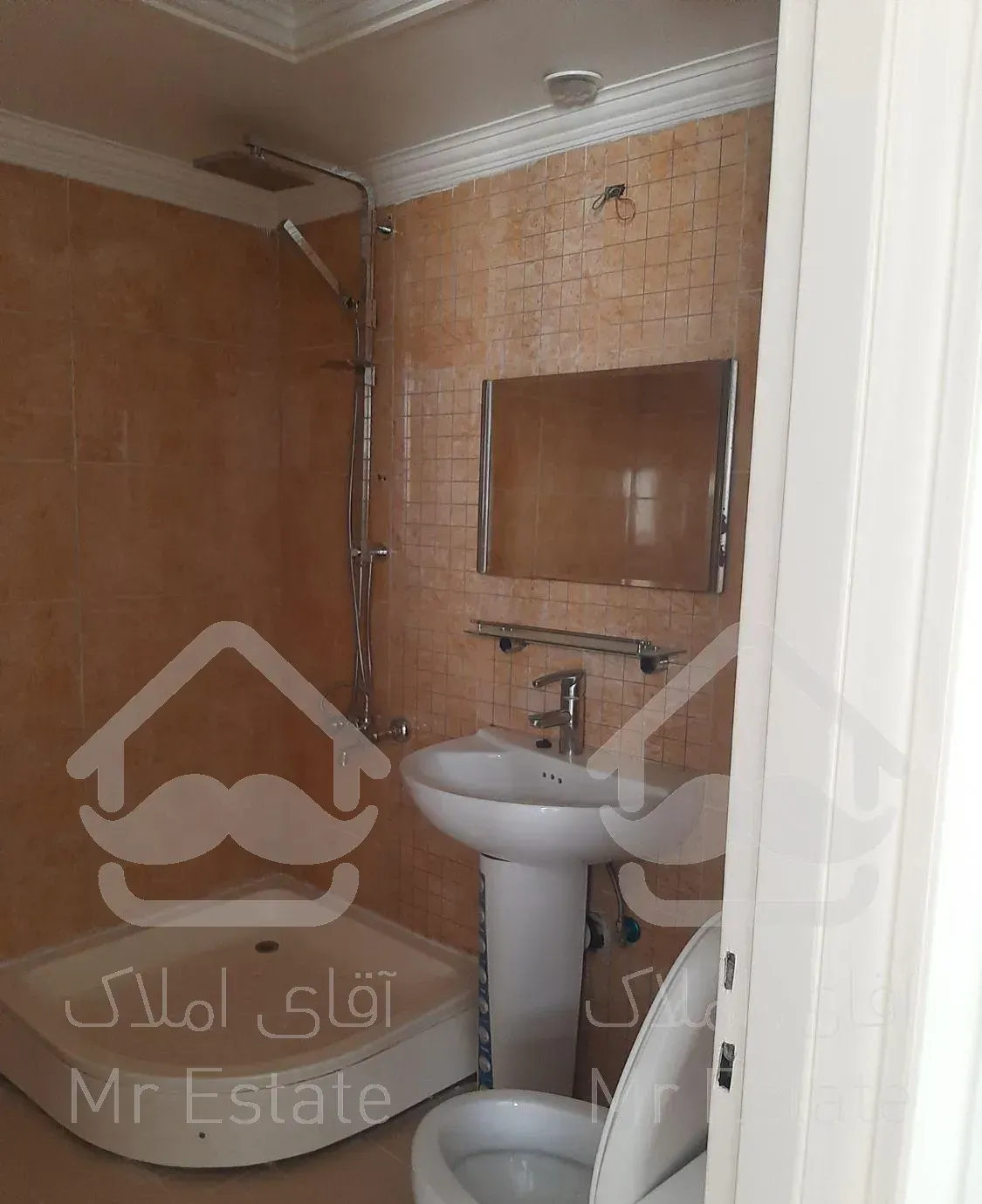 آپارتمان ۱۴۵متری سه خواب