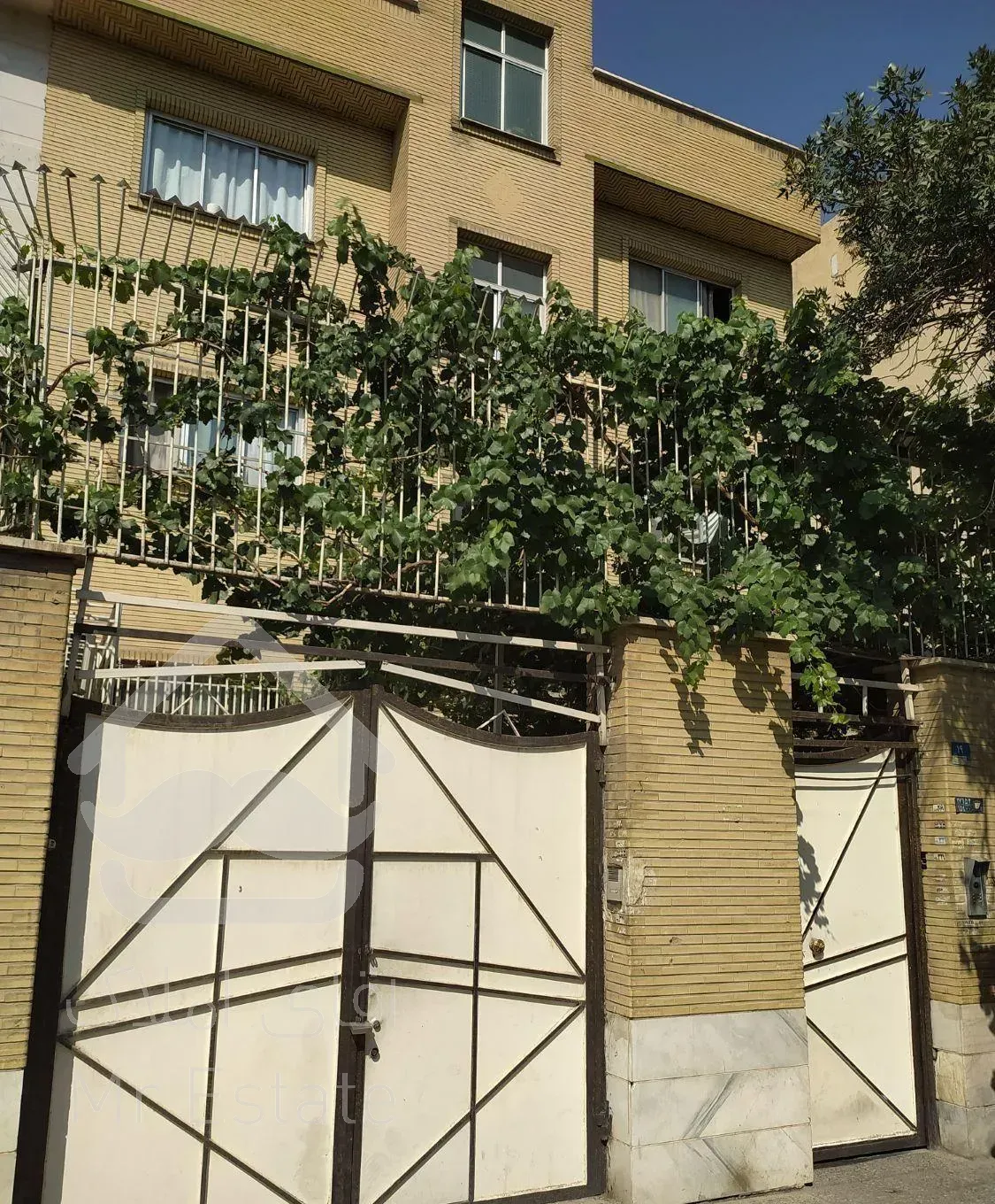 اجاره آپارتمان ۵۵ متری ۲ خوابه طبقه ۲ در اتابک