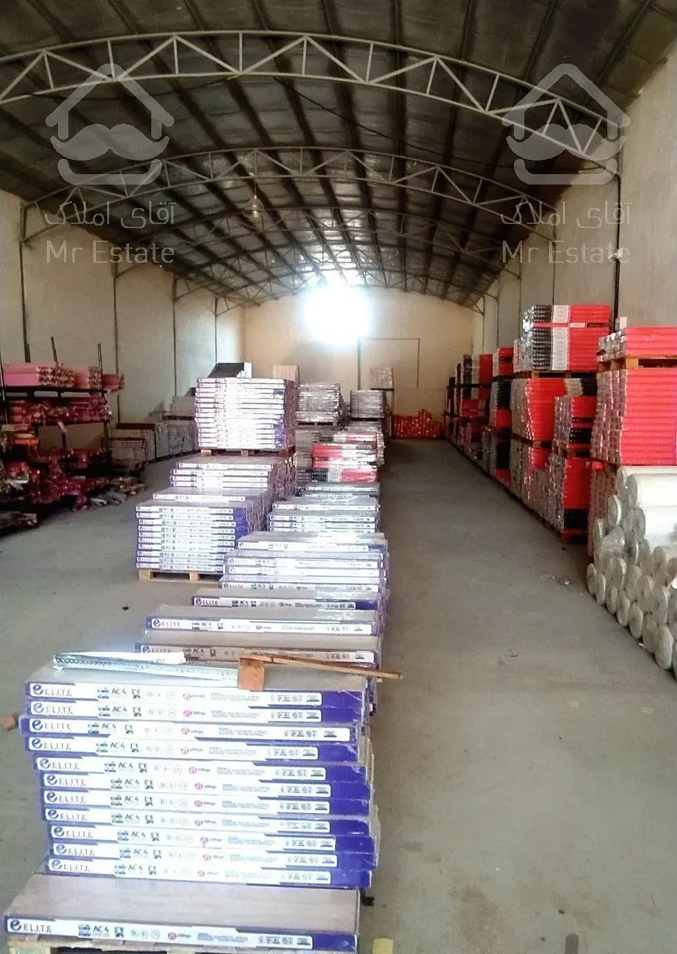 حذف واسطه کاغذ دیواری پارکت با خانه طلایی کناف