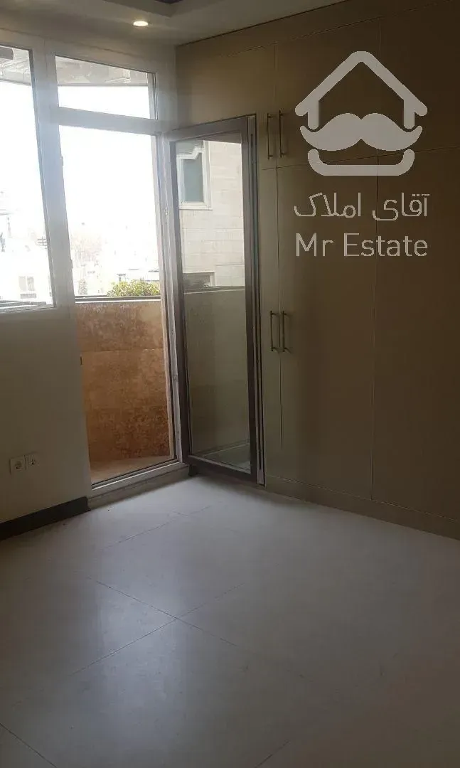 ظفر۱۲۵متر۲خواب و یک سوئیت مجزا نوساز کلید نخورده