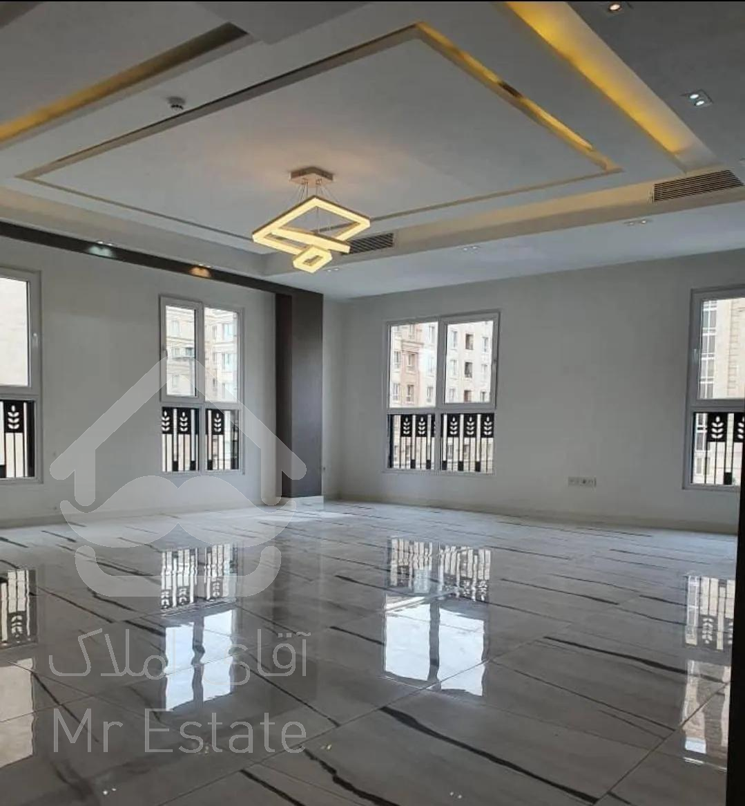 ۱۰۰متری تکواحدی/فول‌امکانات/نورگیر