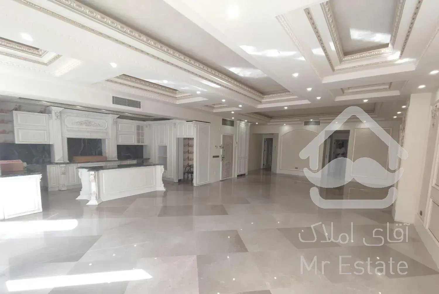 آپارتمان ۱۷۰ متر۳خوابه نوساز نیروهوایی