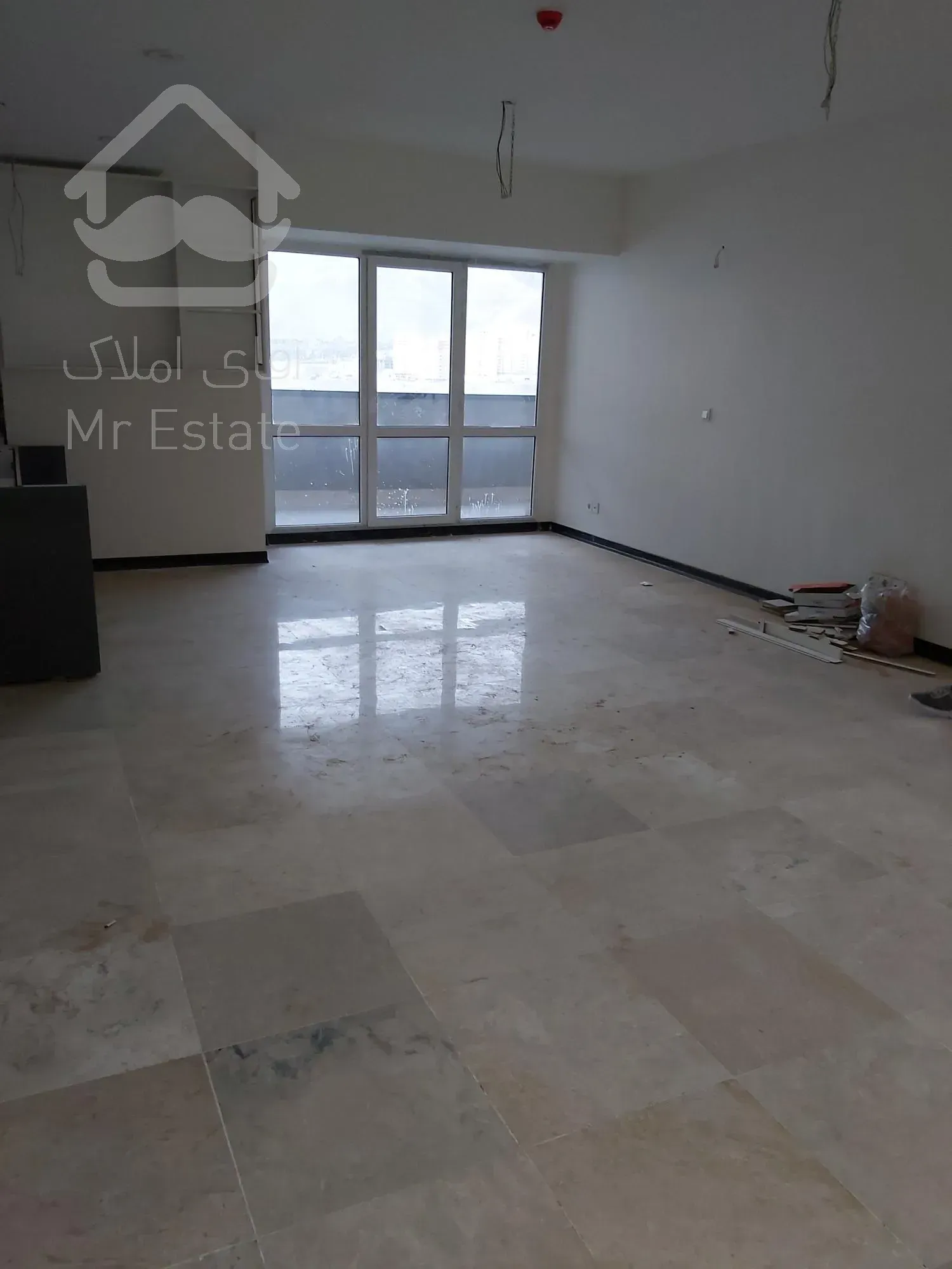 اپارتمان۱۳۰متر/۲خواب/خیابان هوانیروز