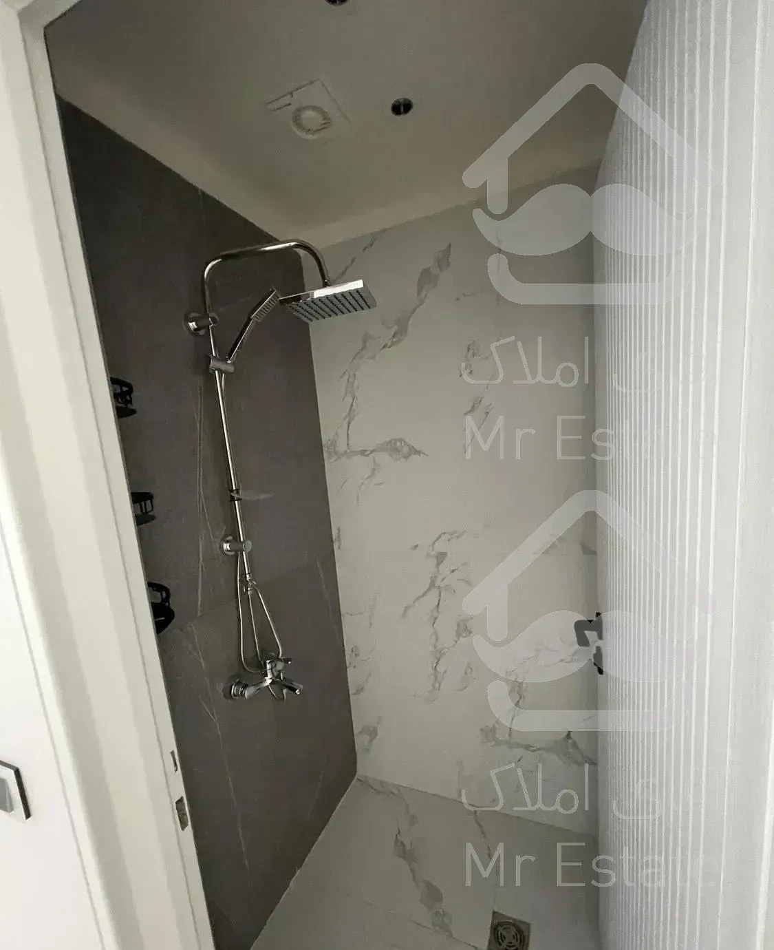 ۱۳۰ متر نوساز با ۴۰۰ متر لابی و نور جنوب/تهرانپارس