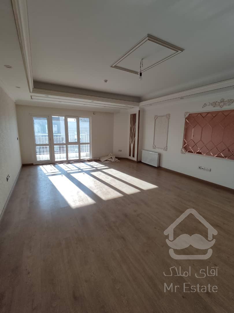 ۱۰۷ متر بلوار فردوس نوساز ۲ پارکینگ رو به آفتاب