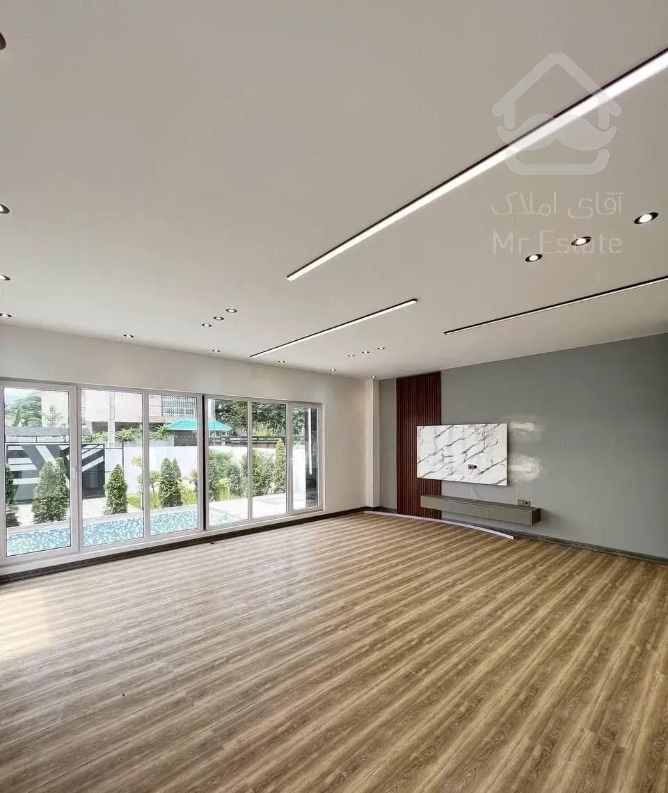 ویلامدرن استخرمکانیزه*۳۰۰م/۳خواب/شهرکِ امن