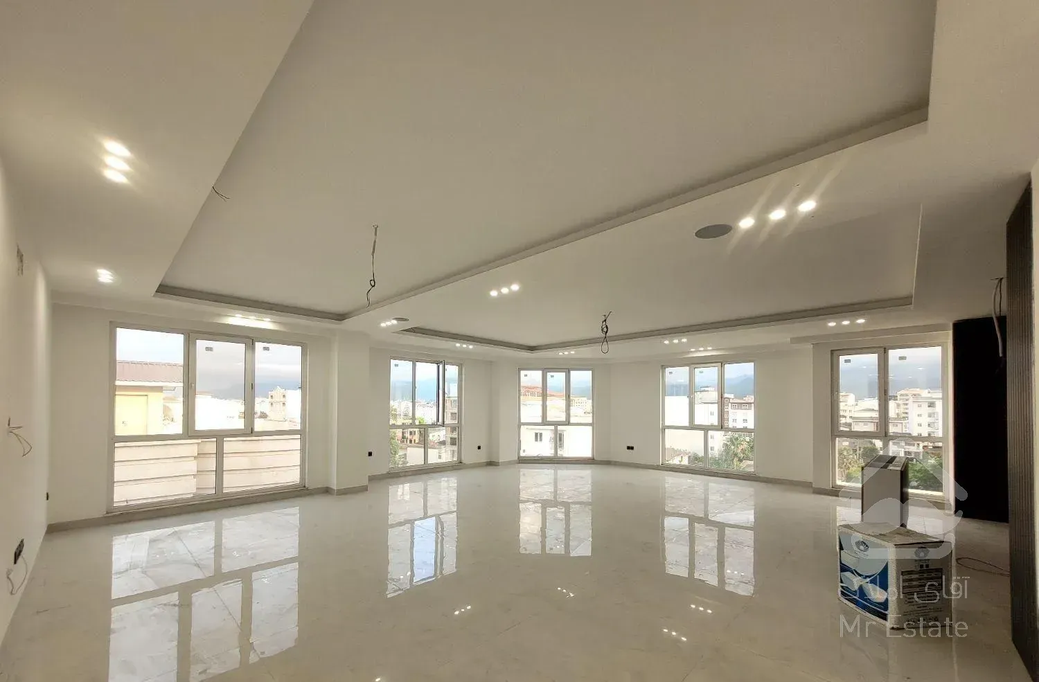 فروش آپارتمان ۲۰۰ متر تک واحدی ، همافران