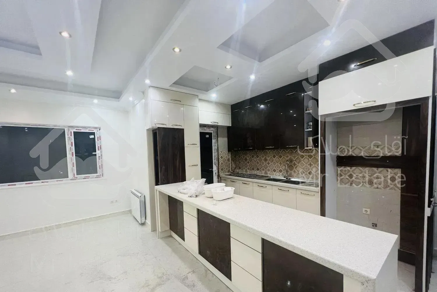 رهن آپارتمان نوساز۸۲متری شیک با آسانسور طبقه اول