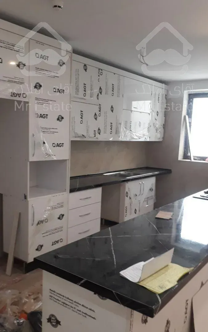 117متری دوخوابه 5 کیلومتری ایرانمال