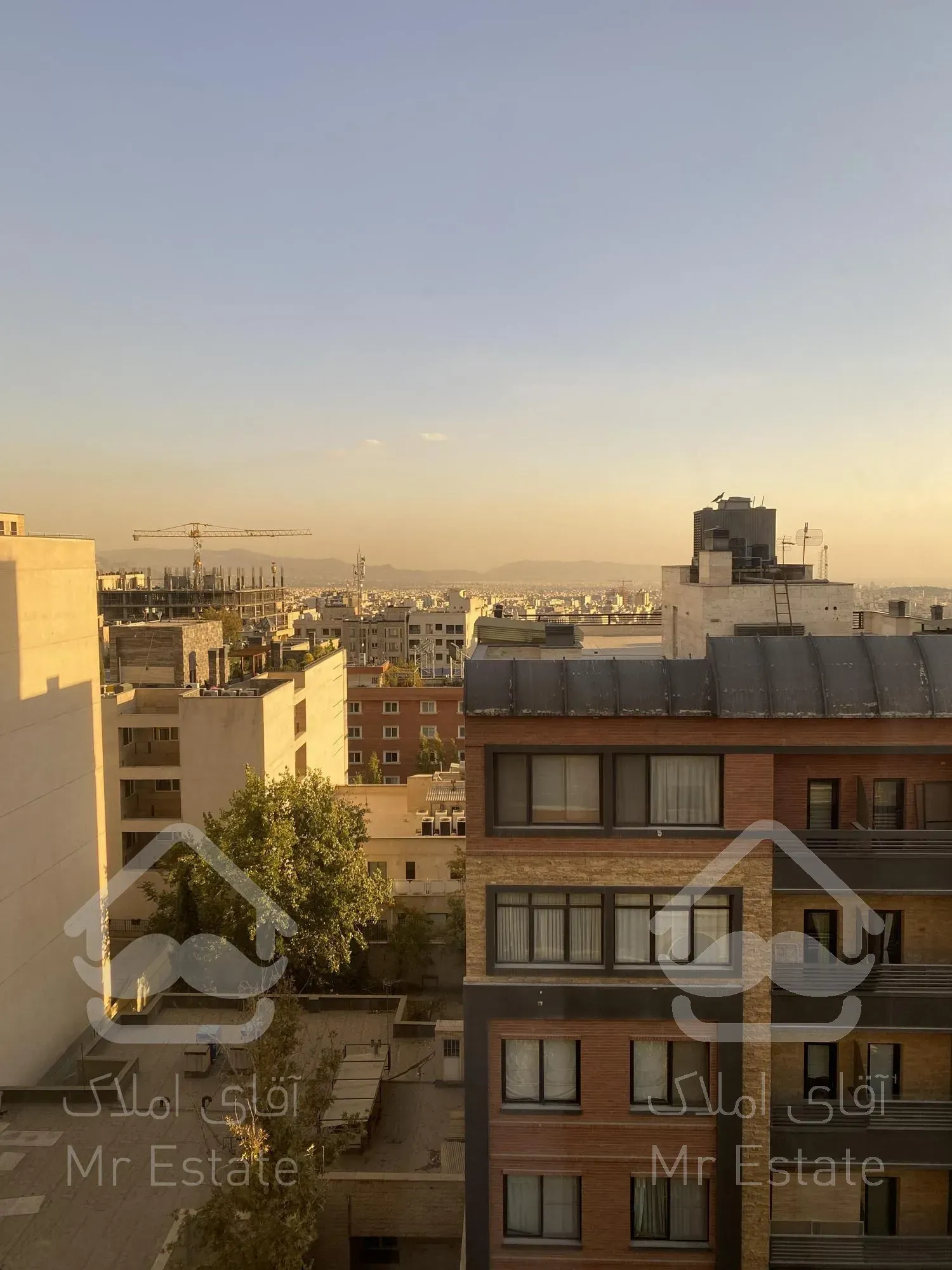 240 متری قیطریه طبقات مختلف