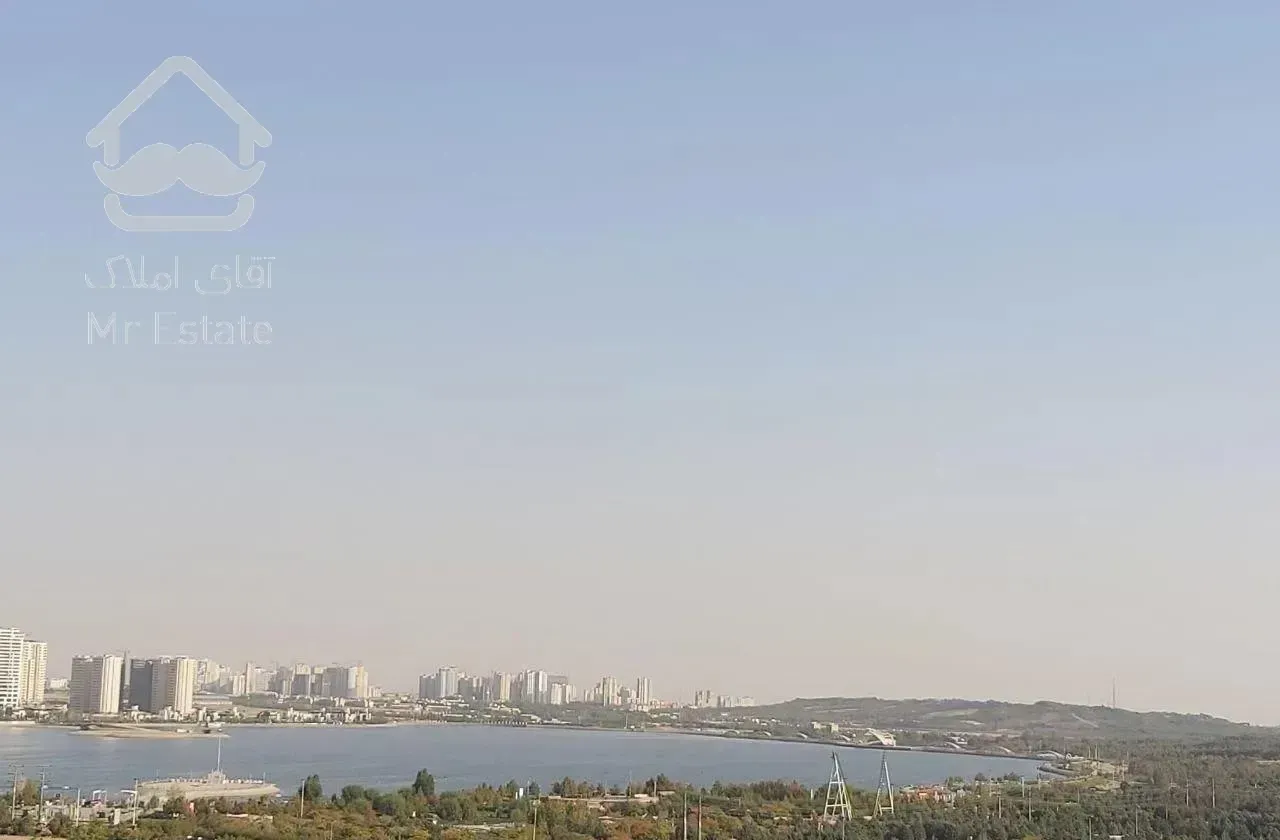 آپارتمان ۱۳۹متری/سه خواب/ویوابدی دریاچه