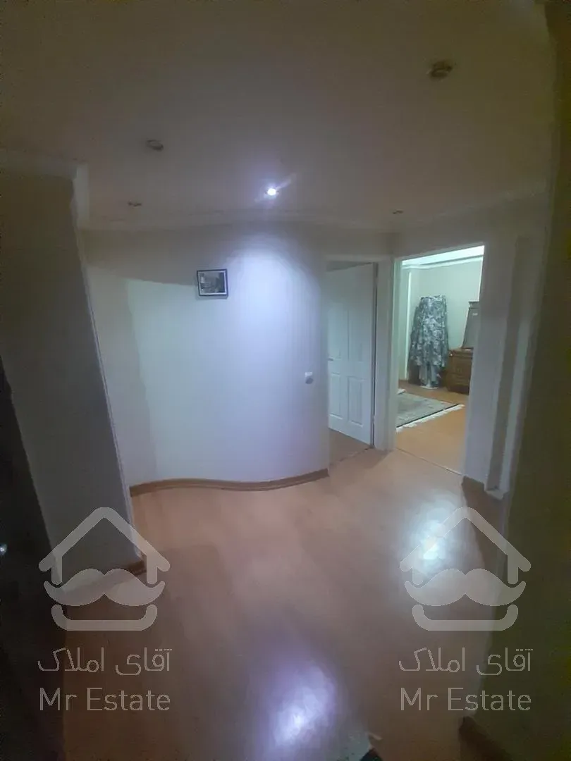 فروش آپارتمان۱۳۱متری واقع در ولیعصر_خیابان رودکی