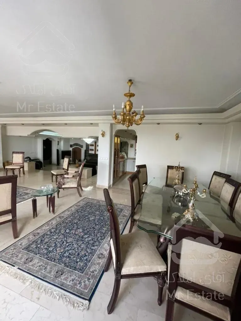 آپارتمان 270 متری 4 خواب طبقه 5