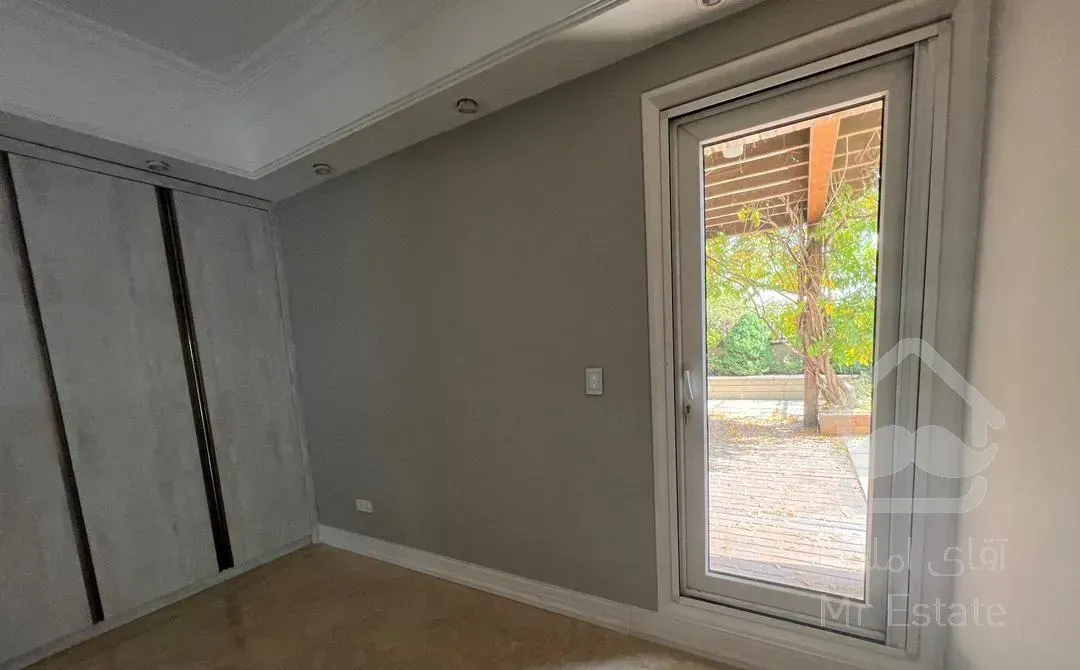 فرمانیه شرقی 373M برج باغ بالاترین طبقه 60%تهاتر