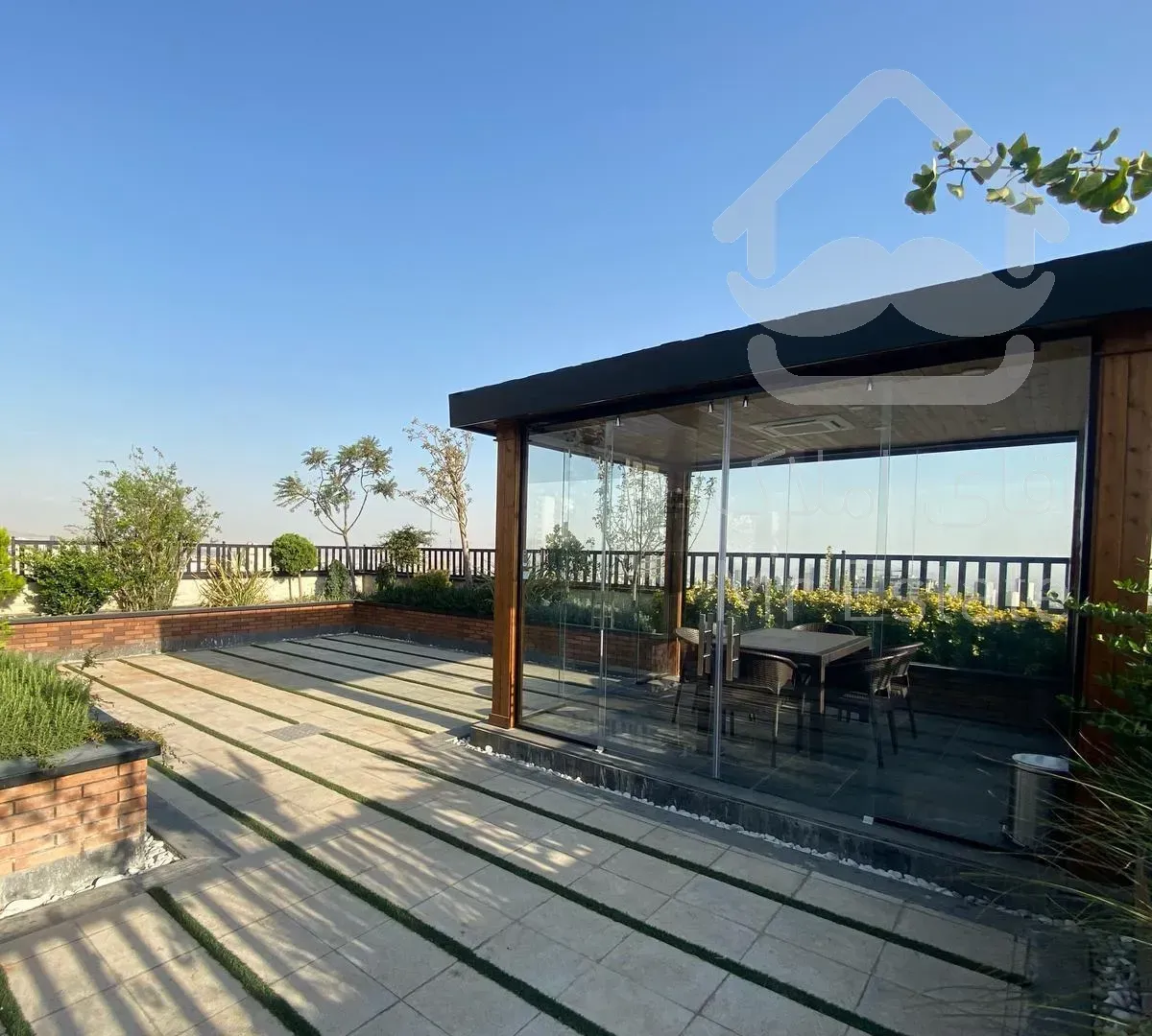 ٢٧٠متر  مروارید