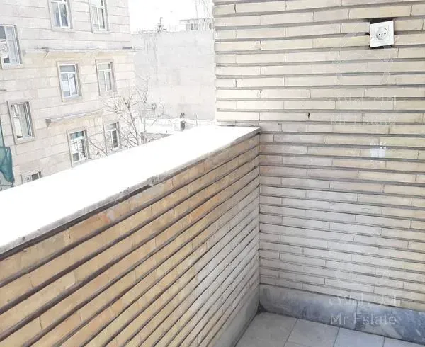 آپارتمان در شمال ستارخان