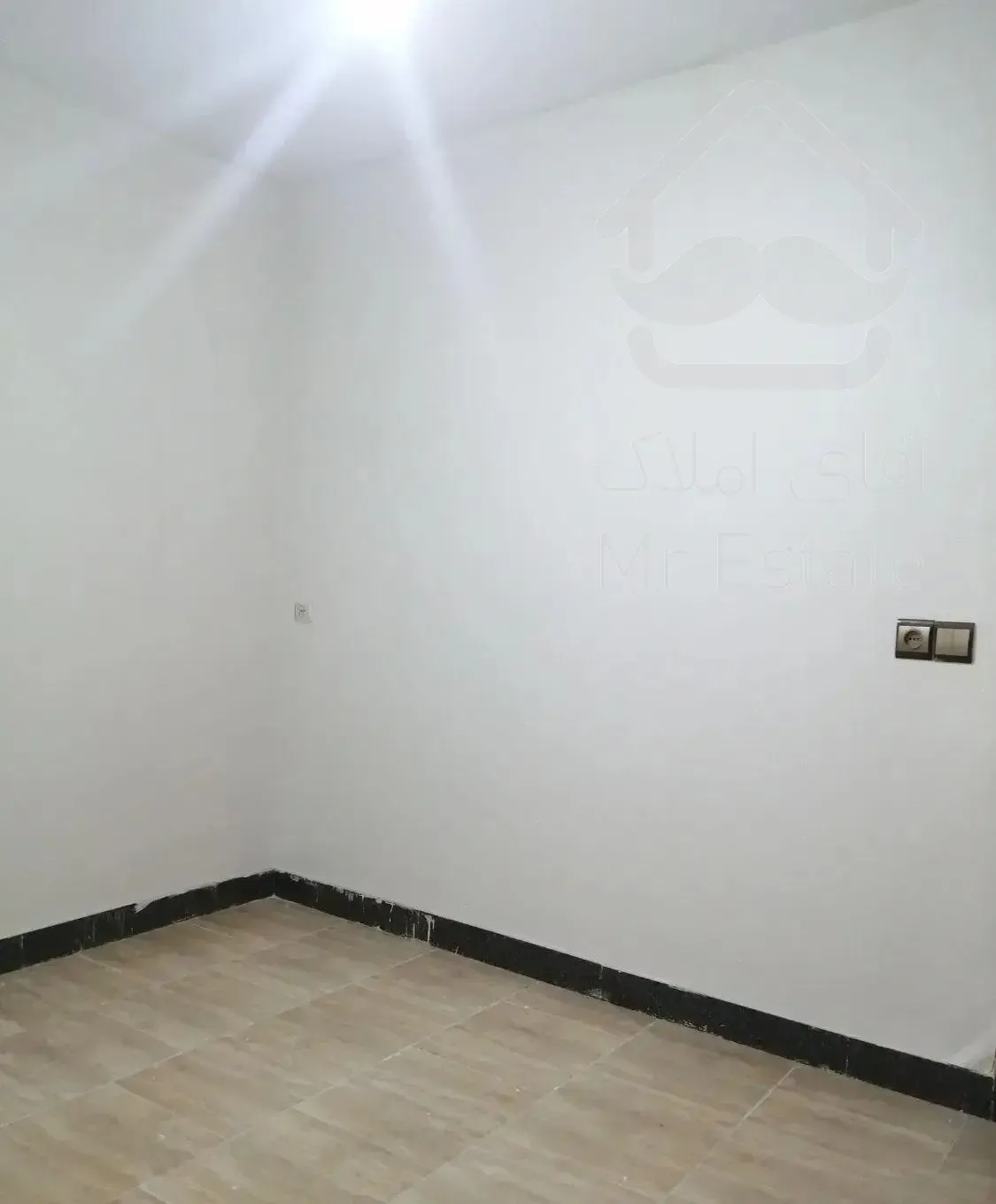 55 متر.  زیر همکف فروش فوری. شقایق