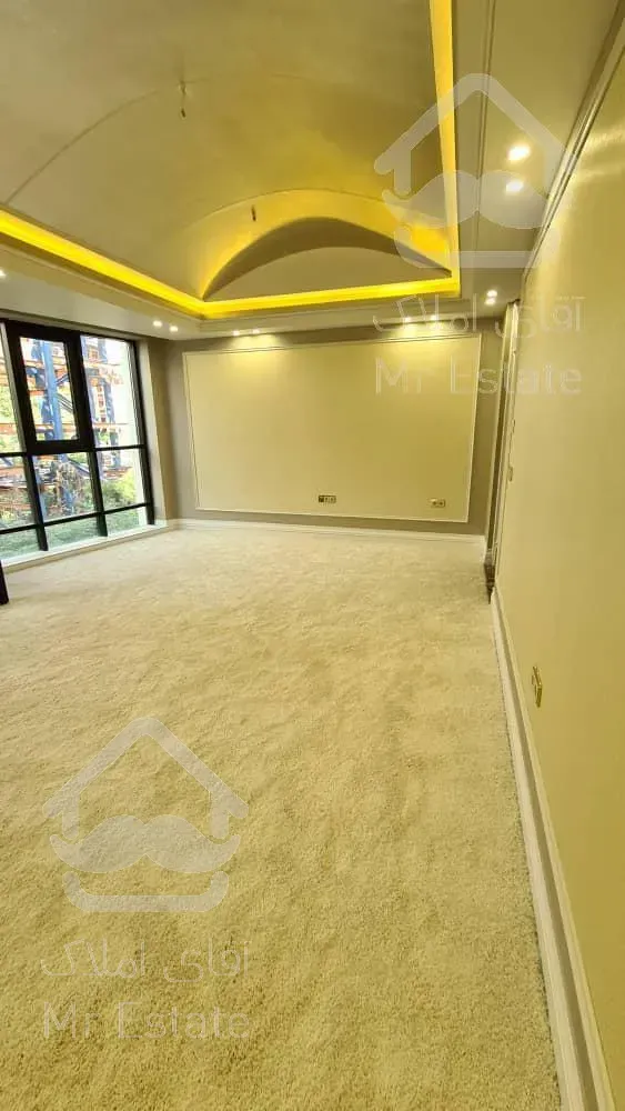 ۳۳۰ متر برج باغ زعفرانیه