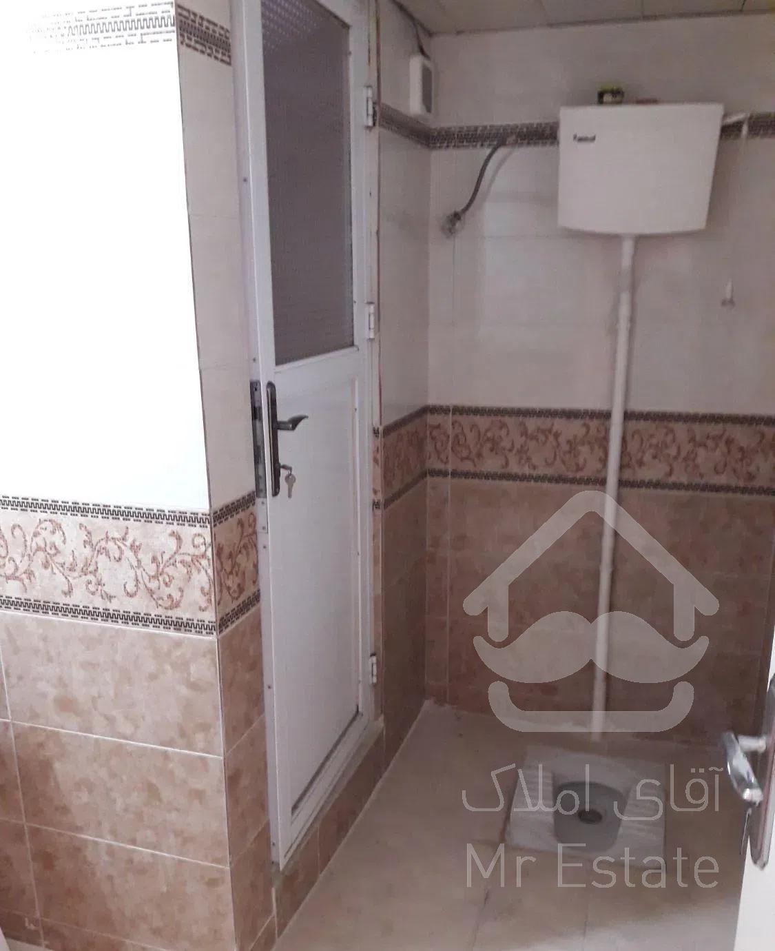 ۱۶۵ متر قدیمی حیاط دار سنایی میدان شعاع