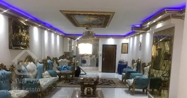 فروش آپارتمان ۱۶۵ متری ۲ خوابه همکف در میدان حر