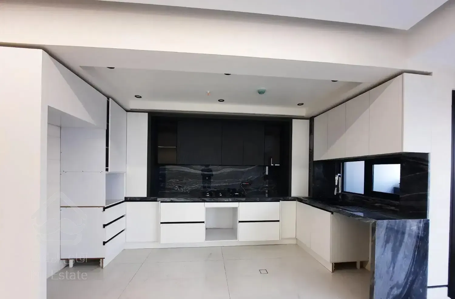 ۱۵۰متر۲نبش۳خواب‌فول مشاعات کلیدنخورده