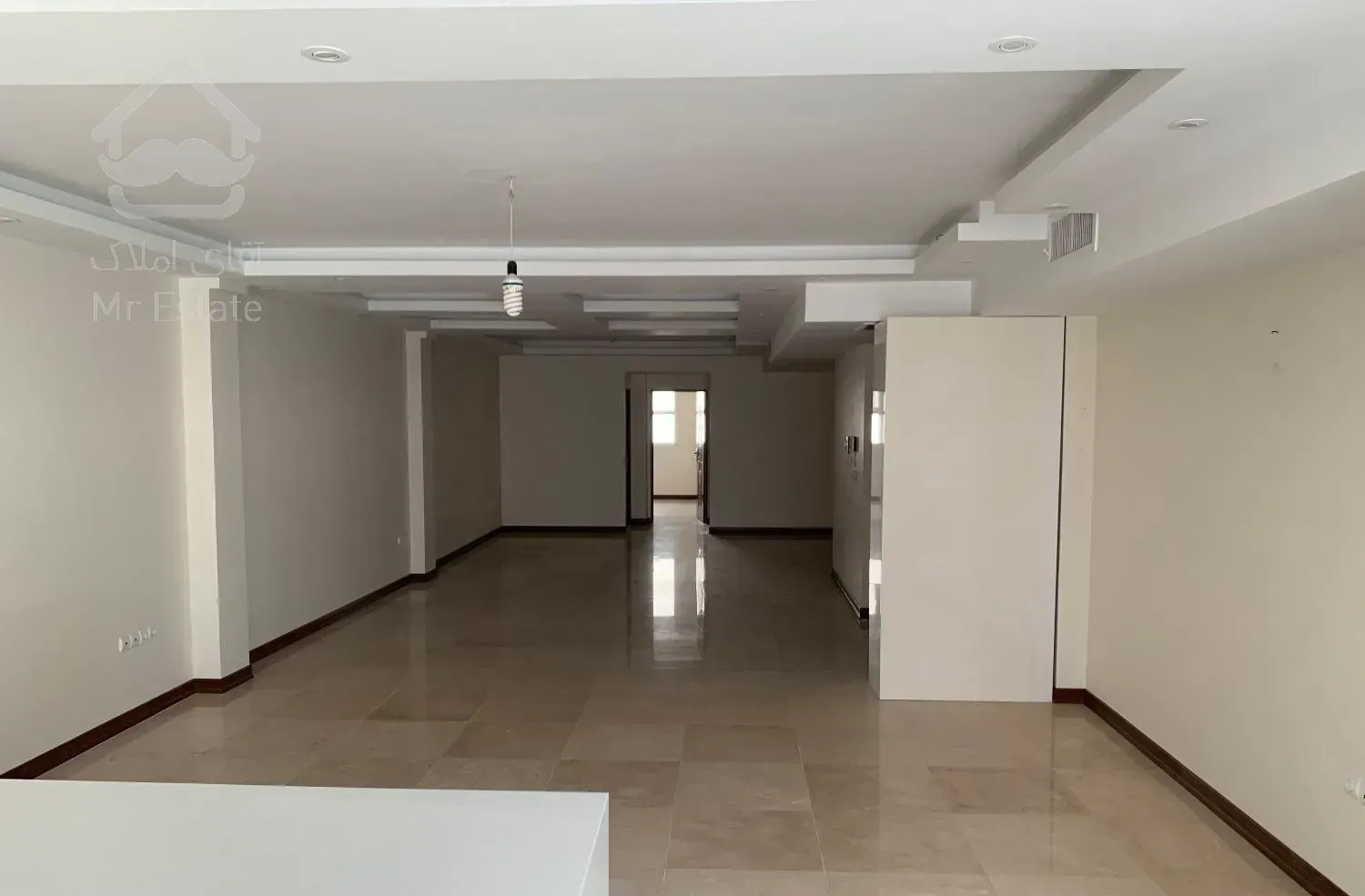 ۱۳۱ متر اپارتمان شهرک والفجر ۲پارکینگ سندی