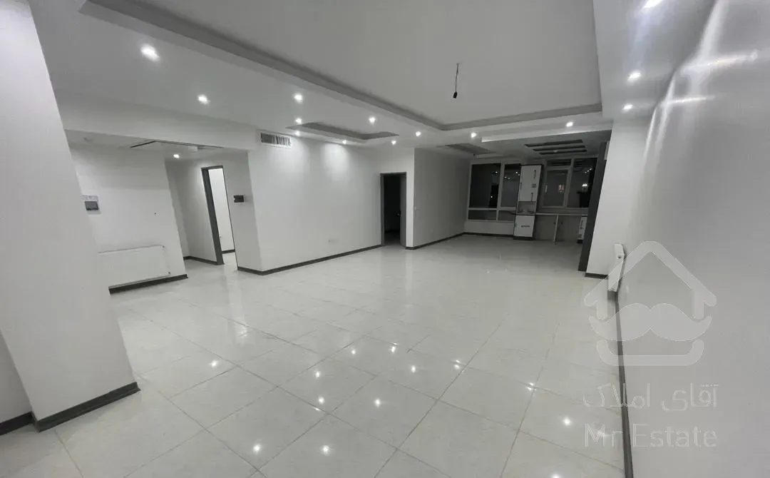 ۱۱۷ متر دو خواب فول کلید نخورده (روف) به قیمت