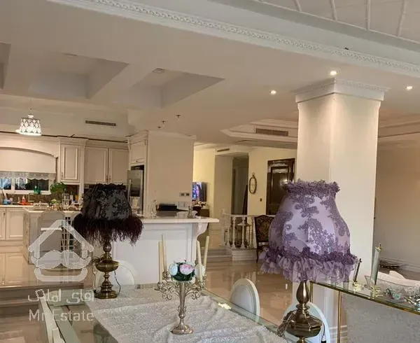 اپارتمان ۲۴۰متر فرمانیه