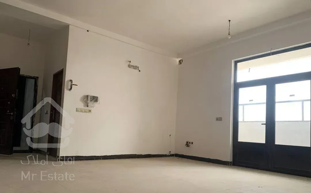 فروش آپارتمان کلید نخورده واقع در کاشانی