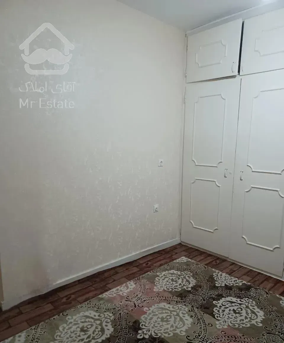 واحد ۸۸ متری غرق در نور در مدرس شمالی