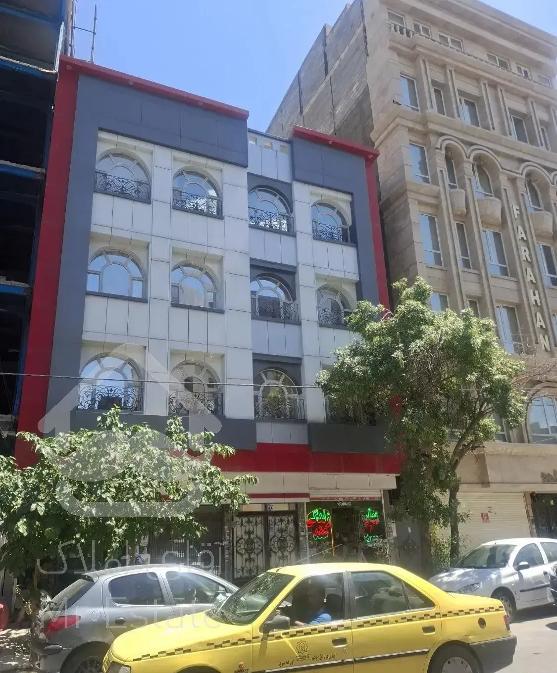 آپارتمان اول مفتح۶حاشیه نزدیک حاشیه۱۱۰متر