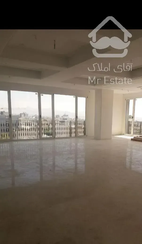 ۳۴۰ متر آپارتمان نوساز تاپ لوکیشن پاسداران۳p