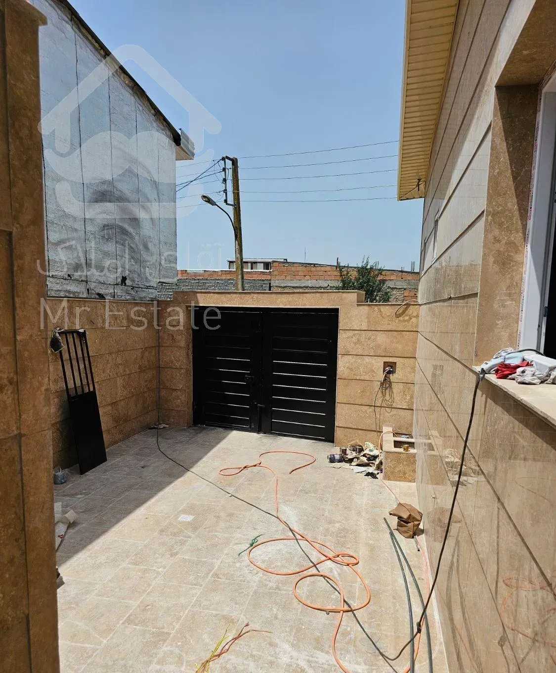 ویلا نوساخت لاکچری داخل شهر ساری (پول +مال)