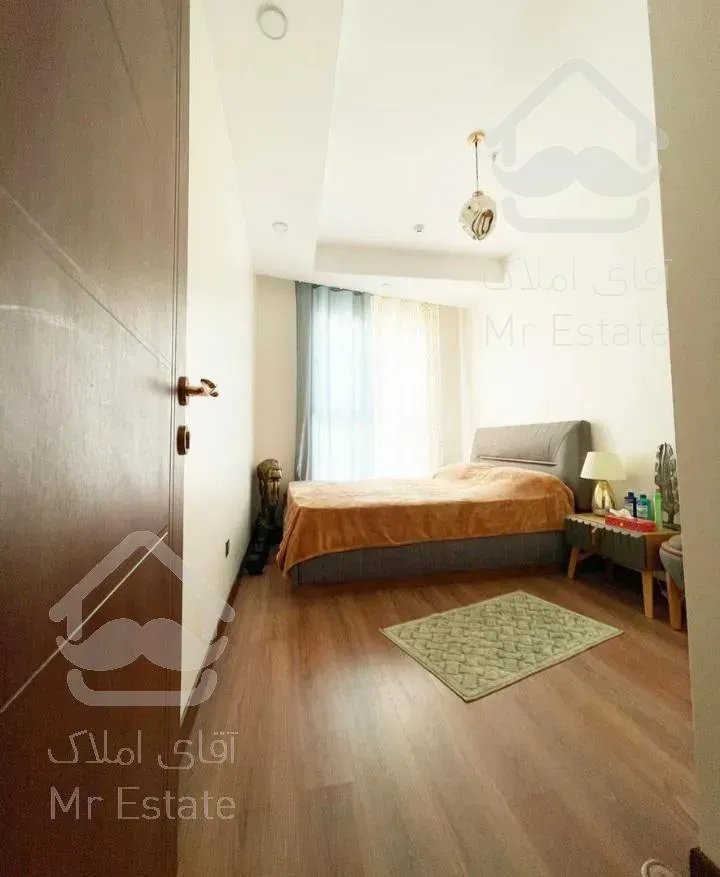 ۱۱۰متر آپارتمان در نیاوران