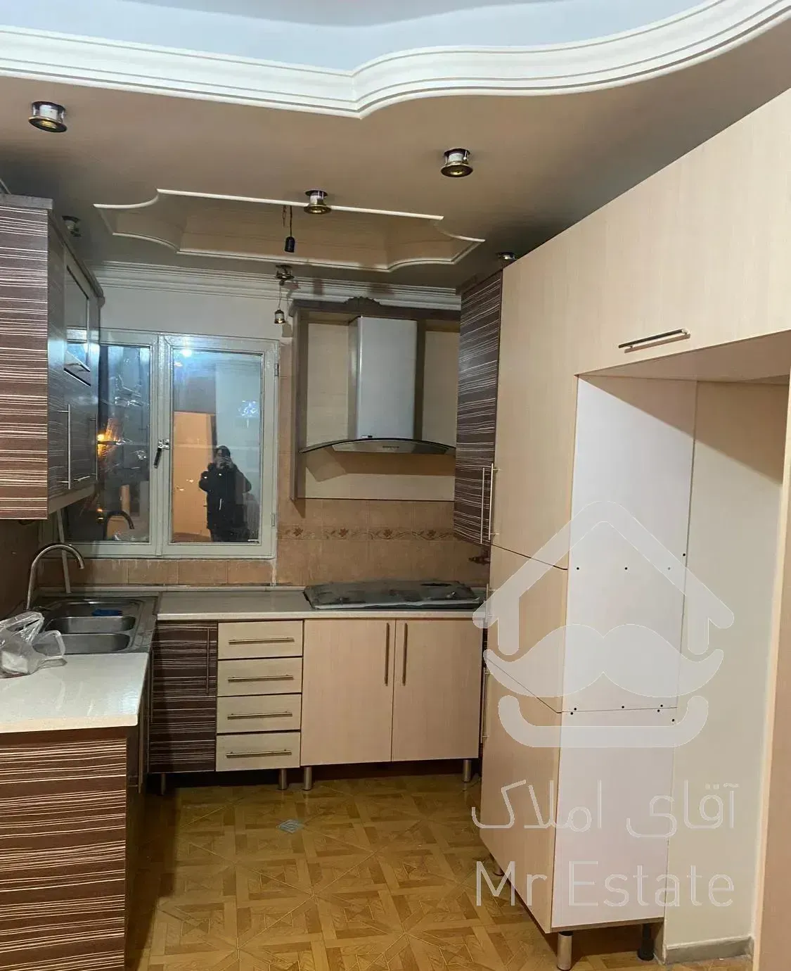 آپارتمان۶۰متری/افتاب خور/۱۲ساله/بدون نقص