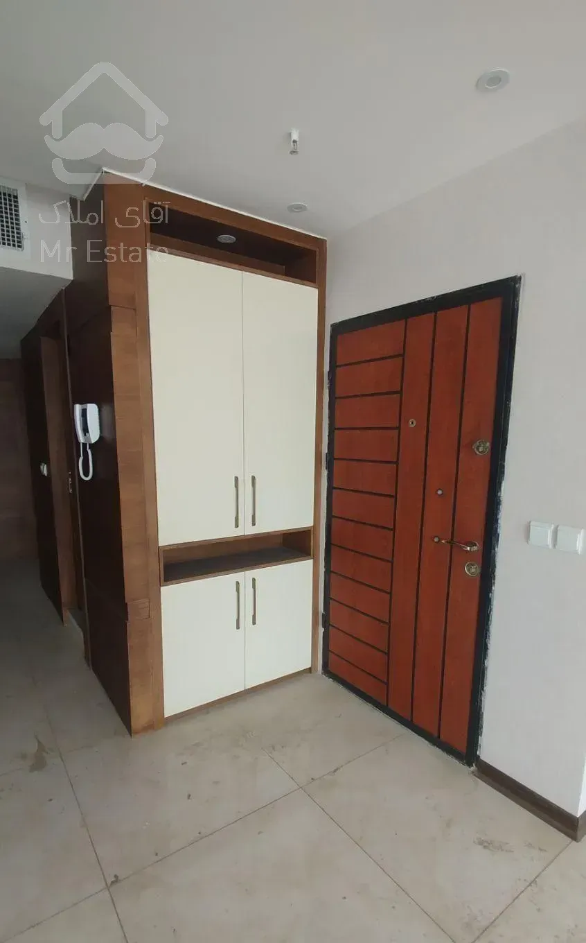 آپارتمان دوخوابه/لاکچری/انقلاب اسلامی