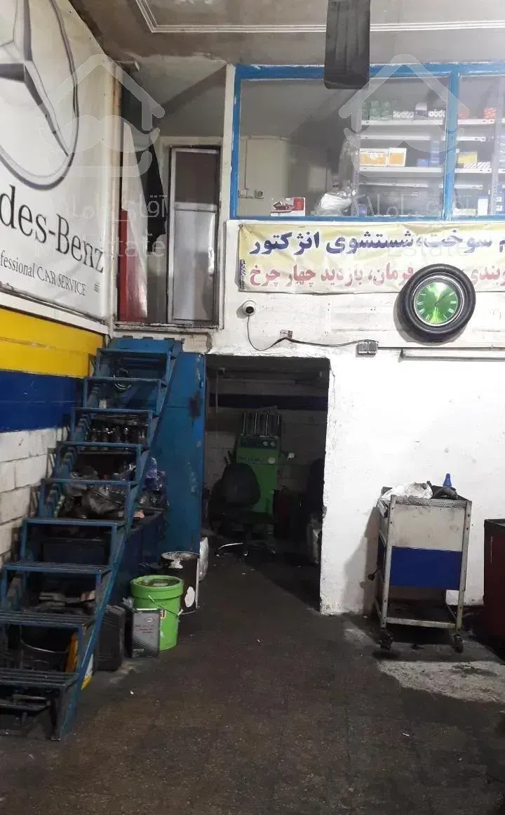 متراژ ۷۵متر پایین مغازه بالا مسکونی