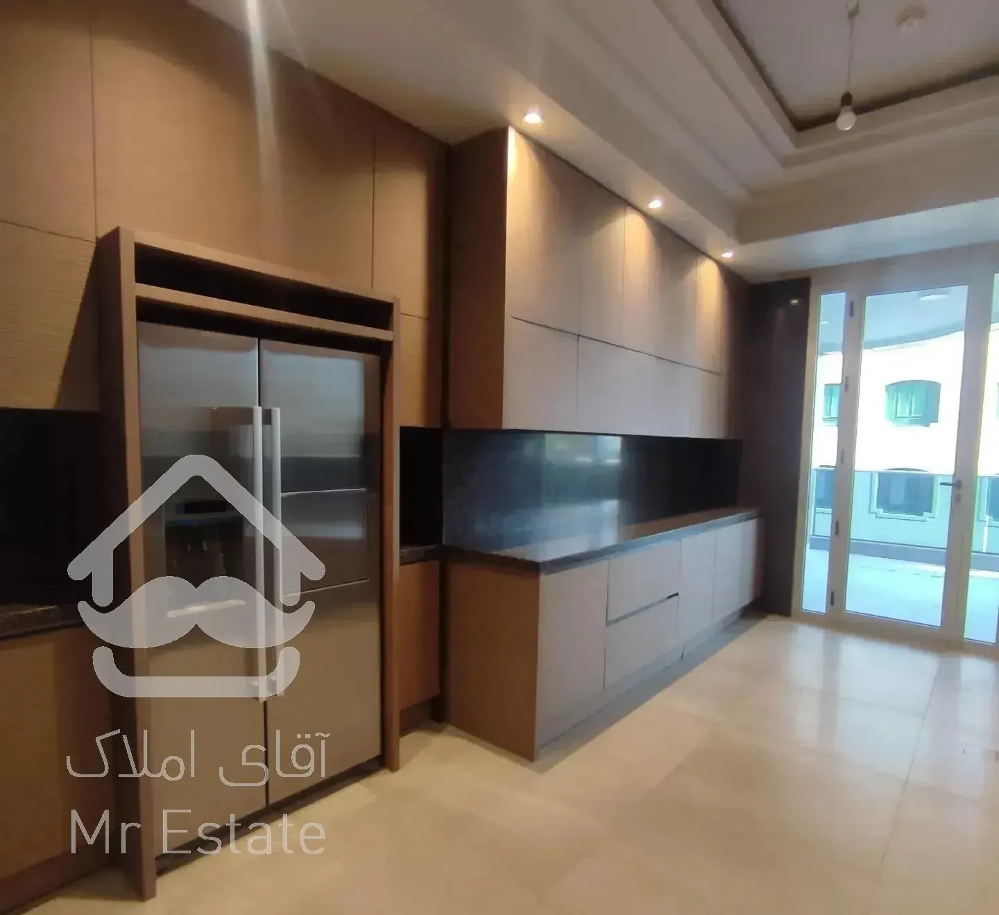 محمودیه/۳۱۱متر/۴خ مستر/۳پارکینگ/نوساز