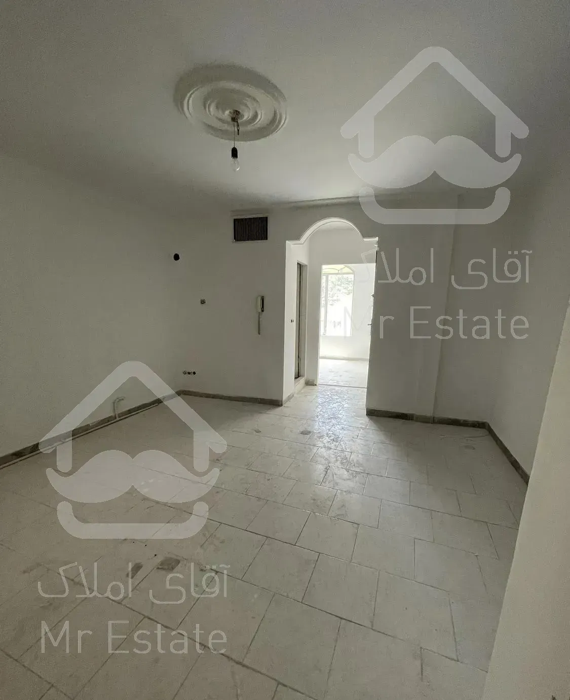 آپارتمان ۴۵ خیابان شکوفه