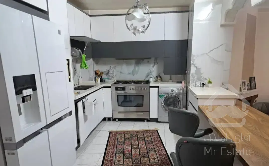 اپارتمان ۹۲ متر  دو خواب *فرصتی خاص*